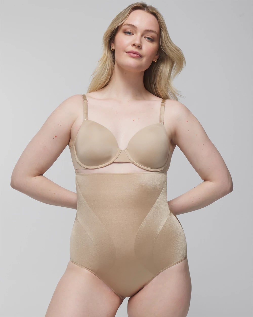 WARM AMBER - Mid-Level Shaping Vanishing Edge High-Waist Brief | Soma