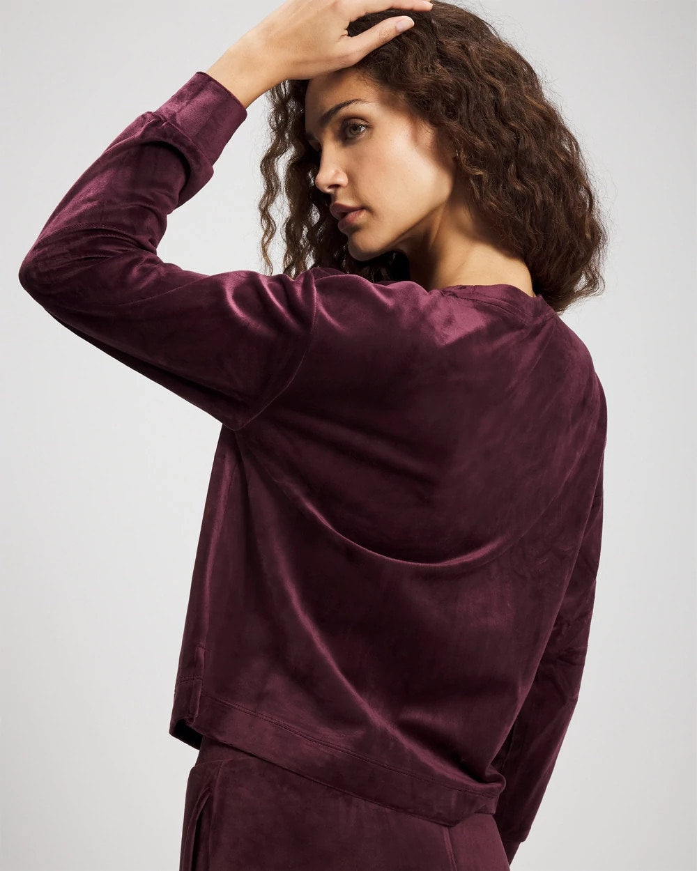 MERLOT - Velour Crewneck Sweatshirt | Soma