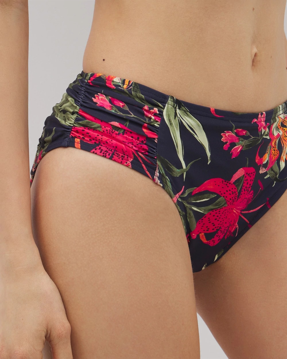 LE TIGRE TROPICAL NAVY - Soma Swim Ruched Bikini Bottoms | Soma