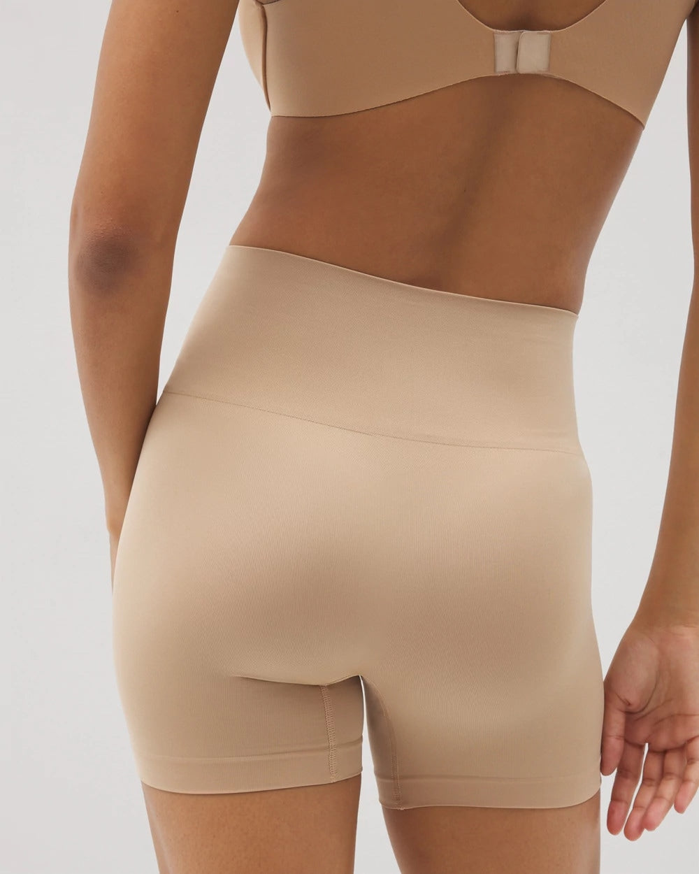 WARM AMBER - Mid-Level Shaping Seamless Shorts | Soma