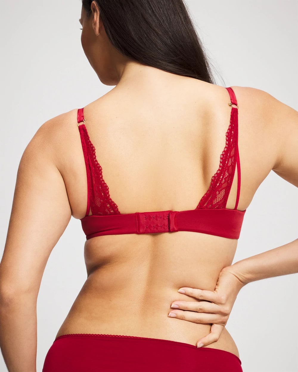 PAINT THE TOWN RED - Perfect Coverage Convertible Bra with Lace back | Soma